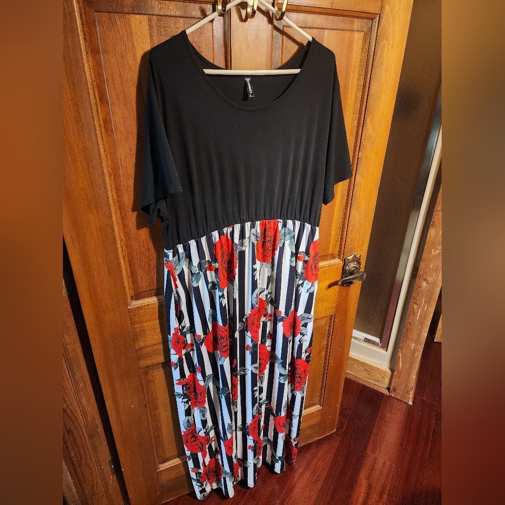 Allegrace 3x Floral Maxi Dress